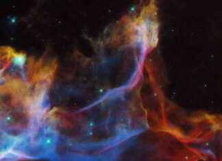 Renkli Atomlar: Perde Nebulası Yeni Görüntüsünde Parlıyor renkli-atomlar-perde-nebulas-yeni-grntsnde-parlyor