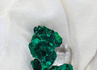 Bakır 2 Sülfat Nedir? Faydaları ve Kullanım Alanlarıyla Keşfedin