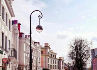 Kızarmış Hamur İçerisinde Kıyma Olan Tatar Yemeği Nasıl Yapılır?